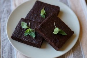 Paleo brownies sa mentom i bademovim brašnom